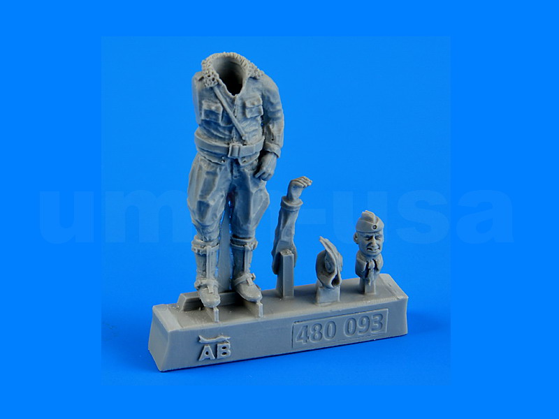 AB480093 WWII German Luftwaffe Pilot 1/48